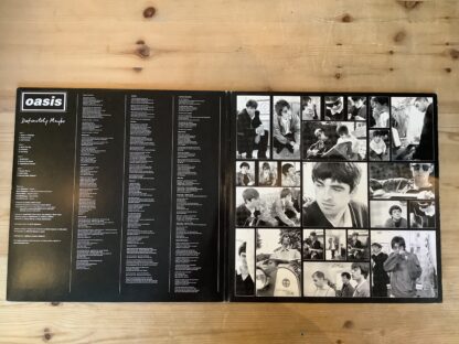 Oasis - Definitely Maybe [2xLP] (2. hand) - Bilde 3