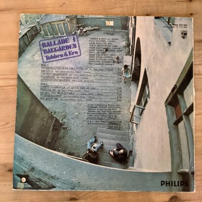 Tobben & Ero - Ballade I Bakgården [LP] (2. hand) - Bilde 2